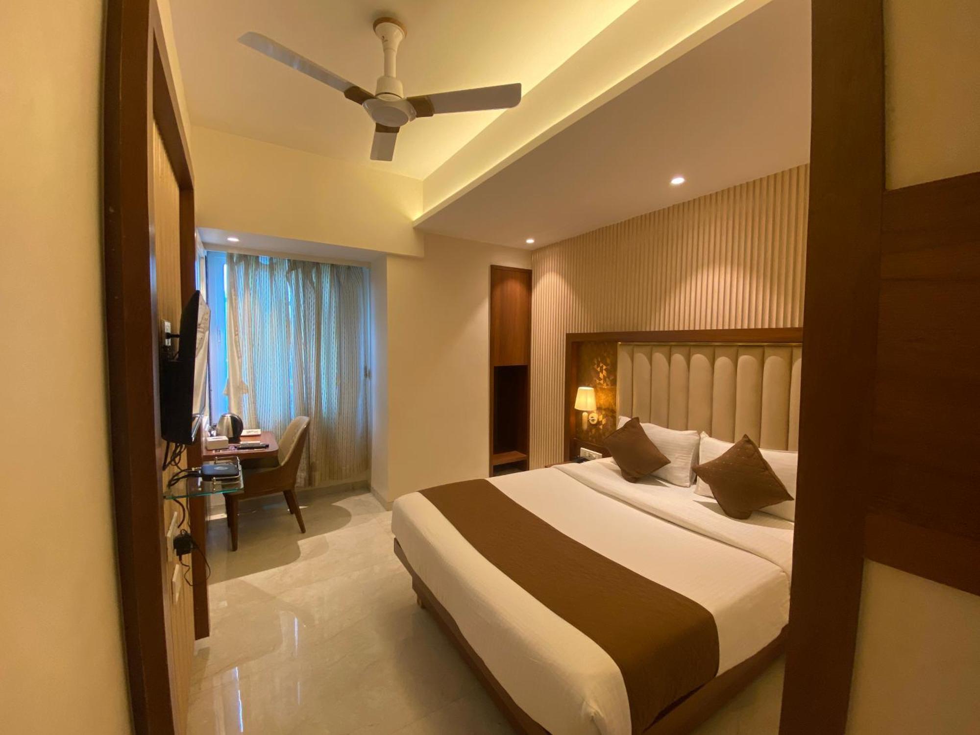 Hotel Czar Inn - Vashi Нави Мумбай Екстериор снимка