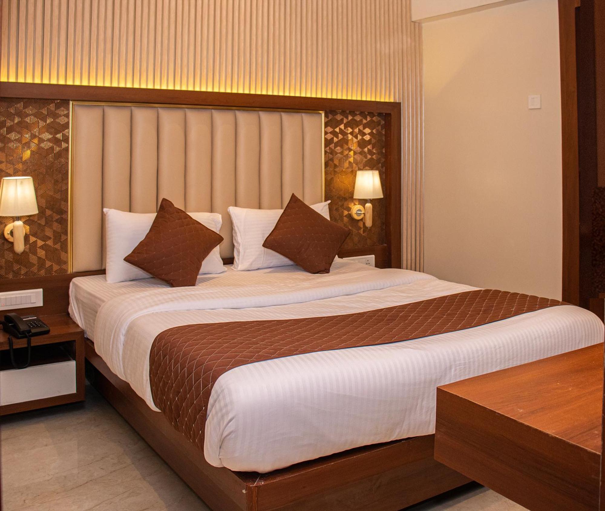 Hotel Czar Inn - Vashi Нави Мумбай Екстериор снимка