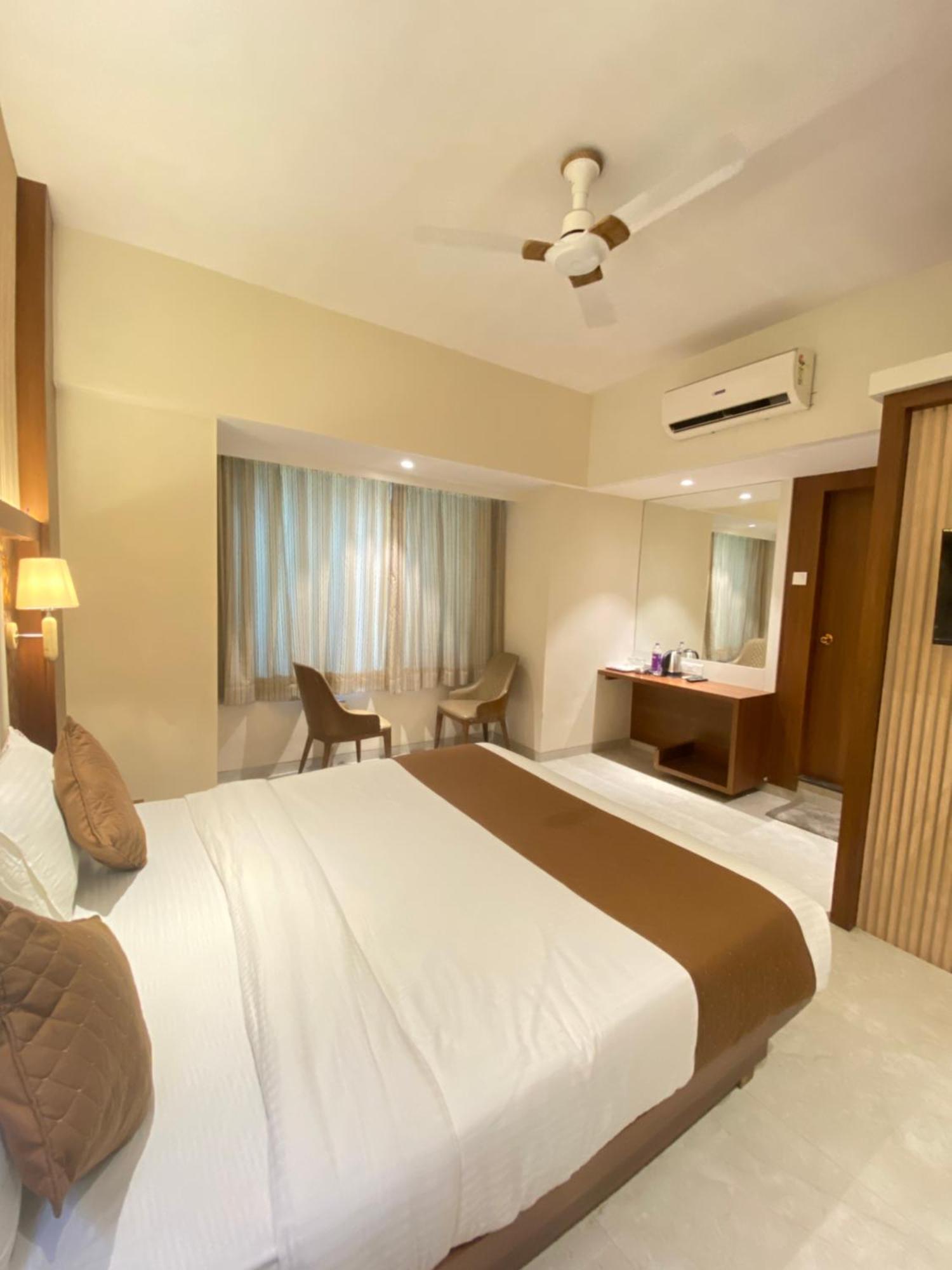 Hotel Czar Inn - Vashi Нави Мумбай Екстериор снимка
